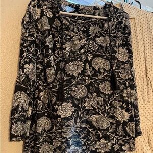 Floral Black and White Long Sleeve Top 3/4